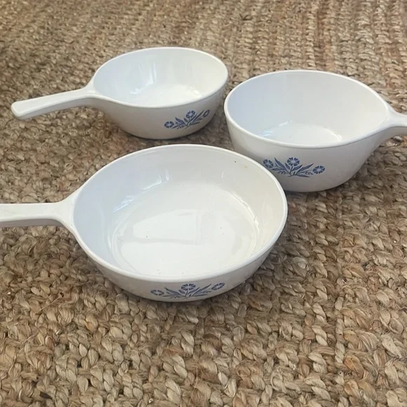 CORNINGWEAR VINTAGE COOKWARE DISH AND LID BUNDLE